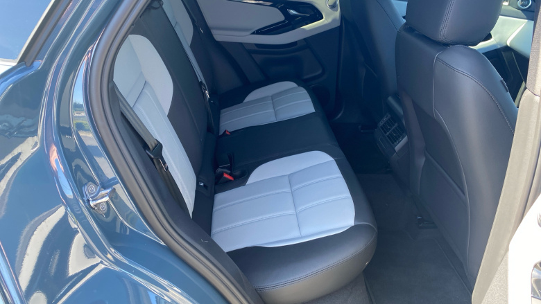 Land Rover Range Rover Evoque 1.5 P270e Dynamic SE 5dr Auto Hatchback